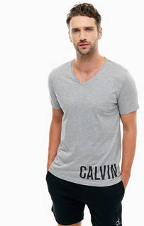 Серая домашняя футболка с треугольным вырезом Calvin Klein