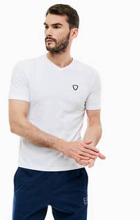 Белая футболка с треугольным вырезом EA7