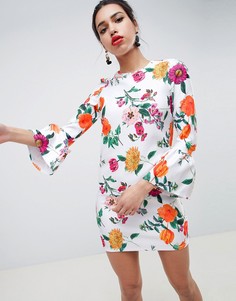 Платье с расклешенными рукавами и цветочным узором ASOS DESIGN - Мульти