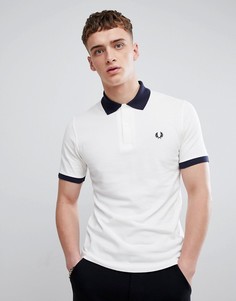 Белое поло в рубчик из пике с контрастной отделкой Fred Perry REISSUES - Белый