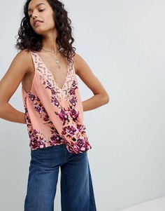 Топ с принтом роз Free People - Розовый