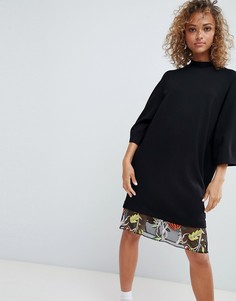 Платье-футболка с вышивкой на сетчатой вставке ASOS DESIGN - Черный
