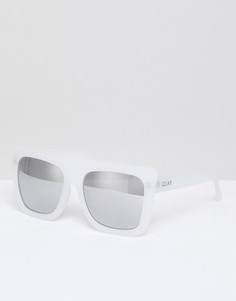 Квадратные солнцезащитные очки с плоским верхом Quay Australia - Белый