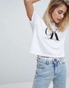 Укороченная футболка с логотипом Calvin Klein - Белый