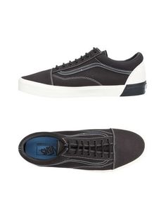 Низкие кеды и кроссовки Vans