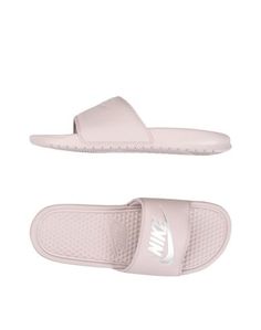 Сандалии Nike