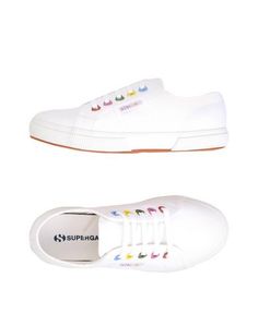 Низкие кеды и кроссовки Superga