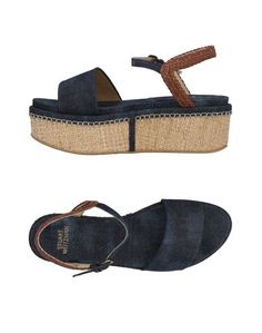 Сандалии Stuart Weitzman