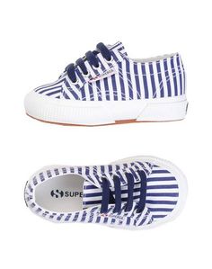 Низкие кеды и кроссовки Superga