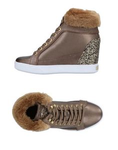 Высокие кеды и кроссовки Guess