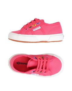 Низкие кеды и кроссовки Superga