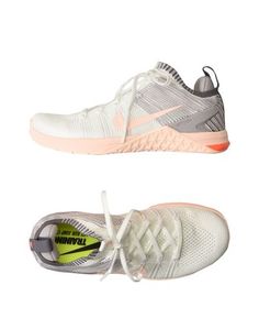 Низкие кеды и кроссовки Nike