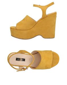 Сандалии Guess