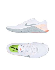 Низкие кеды и кроссовки Nike