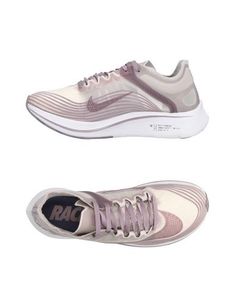 Низкие кеды и кроссовки Nike