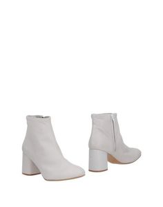 Полусапоги и высокие ботинки Collection PrivĒe?