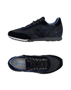 Низкие кеды и кроссовки Mizuno
