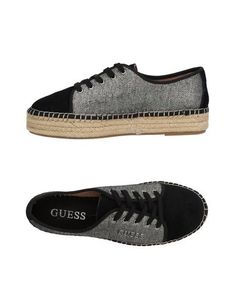 Низкие кеды и кроссовки Guess