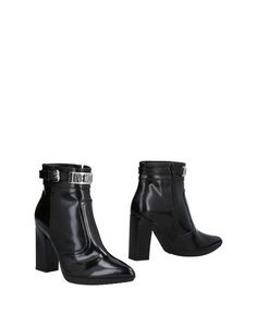 Полусапоги и высокие ботинки Love Moschino