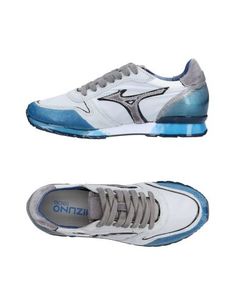 Низкие кеды и кроссовки Mizuno