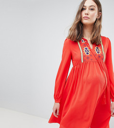 Свободное платье с вышивкой и кисточками на завязках Glamorous - Красный