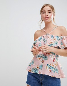 Топ с цветочным принтом и вырезами на плечах QED London - Розовый