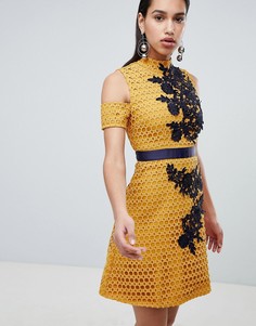 Кружевное короткое приталенное платье с вышивкой The 8th Sign - Желтый