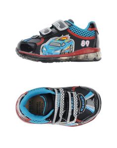 Низкие кеды и кроссовки Geox