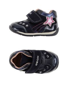 Низкие кеды и кроссовки Geox