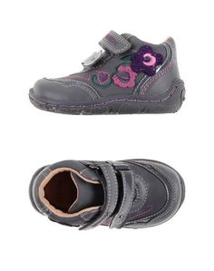 Низкие кеды и кроссовки Geox