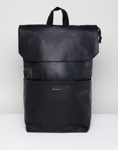 Черный рюкзак из искусственной кожи с откидным клапаном ASOS DESIGN - Черный