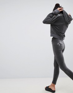 Велюровые спортивные штаны с принтом в готическом стиле Juicy Couture Black Label - Серый