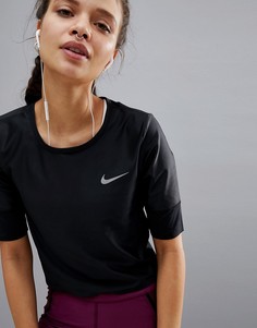 Черная укороченная футболка Nike Run Division - Черный