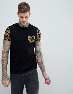 Футболка с принтом на рукавах и кармане ASOS DESIGN - Черный