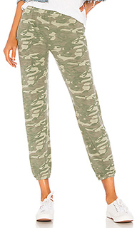Свободные брюки tonal camo - MONROW