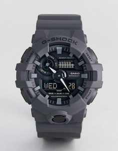 Серые цифровые часы с силиконовым ремешком G-Shock GA-700UC-8A - Серый