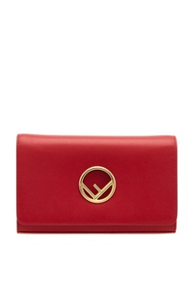 Красная сумка с золотистым логотипом Fendi