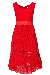 Красное платье из шитья Fendi