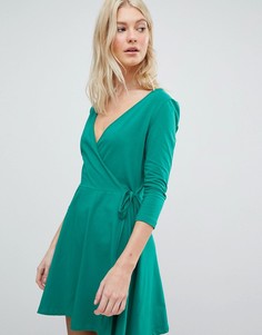 Трикотажное платье с запахом Vero Moda - Зеленый