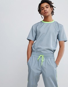 Свободная серая футболка в клеточку ASOS DESIGN - Серый