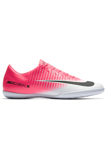 Бутсы Nike