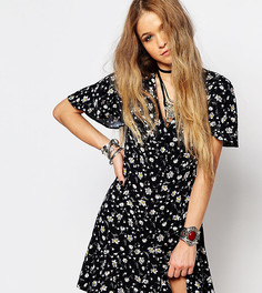 Чайное платье мини с цветочным принтом, оборками и застежкой на пуговицы спереди Reclaimed Vintage - Черный