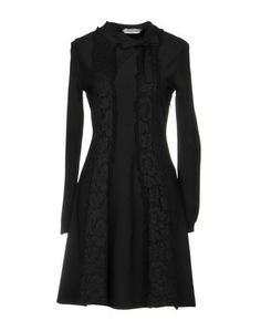 Короткое платье Valentino