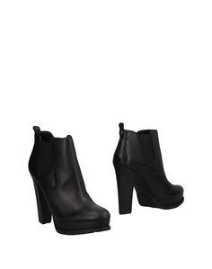 Полусапоги и высокие ботинки Guess
