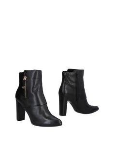 Полусапоги и высокие ботинки Guess