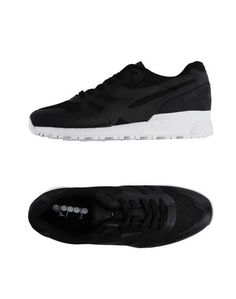 Низкие кеды и кроссовки Diadora