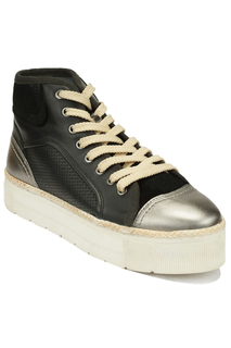 sneakers ChloeStClair