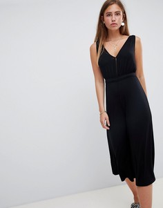 Комбинезон с V-образным вырезом Miss Selfridge - Черный