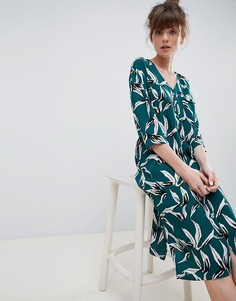 Платье с тропическим принтом Ichi - Зеленый