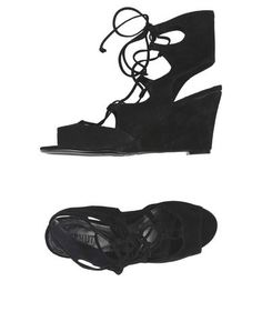 Сандалии Schutz
